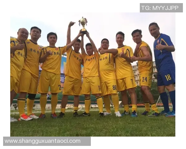 足球明星齐聚一堂动画风格高清合照展现足球魅力与激情